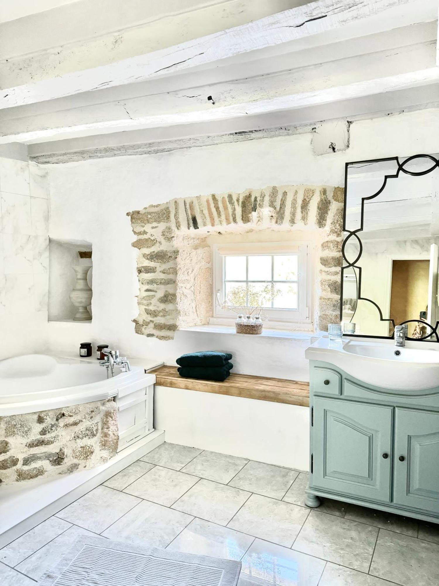 Manoir Medieval Art Deco - Logis Des 3 Artistes セーヴルモン エクステリア 写真