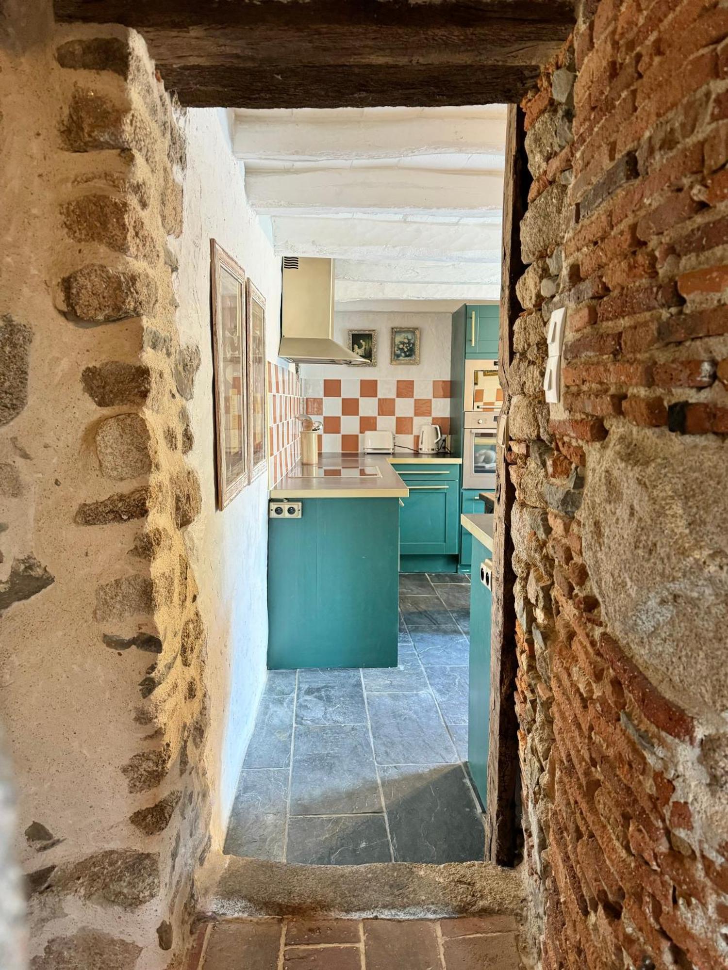 Manoir Medieval Art Deco - Logis Des 3 Artistes セーヴルモン エクステリア 写真